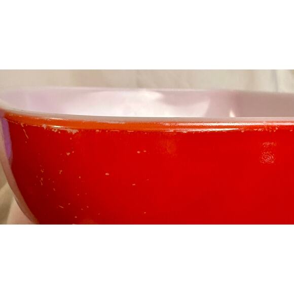 Mid-Century PYREX 525B 2 1/2 Qt. Red Hostess Bowl Square Dish with Lid c.1950s - Picture 3 of 10